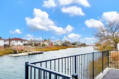 254-16 Craft Avenue, Rosedale, NY 11422 - Photo 22