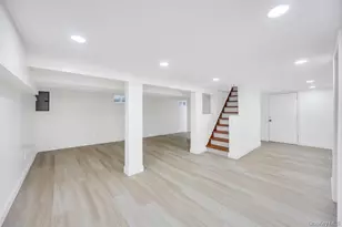 148 Claywood Dr, Brentwood, NY 11717 - Photo 16