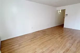 137-11 32nd Ave, Flushing, NY 11354 - Photo 4