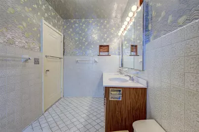 70-50 Ingram Street, Forest Hills, NY 11375 - Photo 30