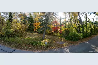 81 Old Broadway Avenue, Sayville, NY 11782 - Photo 16
