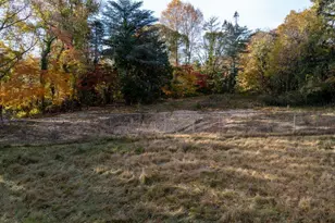 81 Old Broadway Ave, Sayville, NY 11782 - Photo 20