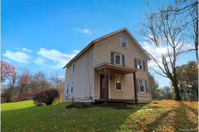 284 S Quaker Lane, Hyde Park, NY 12538 - Photo 1