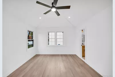 82 Seton Drive, New Rochelle, NY 10804 - Photo 34