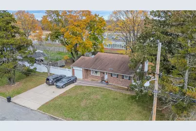 1563 Baldwin Boulevard, Bay Shore, NY 11706 - Photo 16