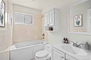 1563 Baldwin Blvd, Bay Shore, NY 11706 - Photo 30