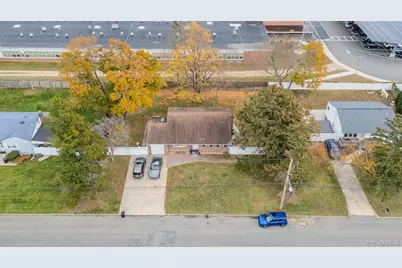 1563 Baldwin Boulevard, Bay Shore, NY 11706 - Photo 8