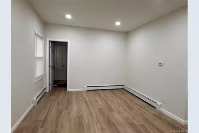 515 Sweezy Avenue, Riverhead, NY 11901 - Photo 6