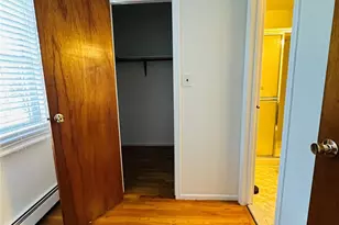 176 A Jackson Ave, Syosset, NY 11791 - Photo 18