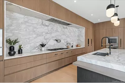 21 Westwood Road, Wainscott, NY 11975 - Photo 12