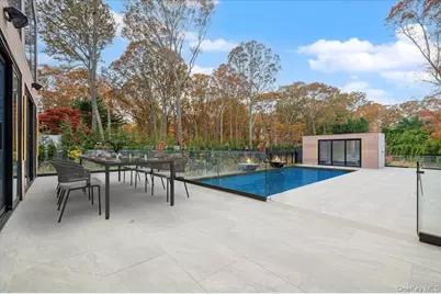 21 Westwood Road, Wainscott, NY 11975 - Photo 2