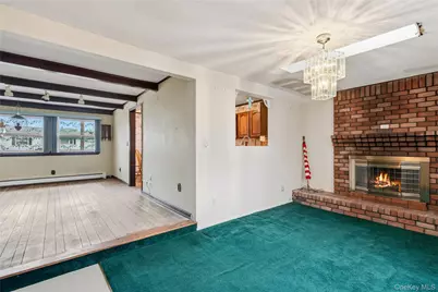 24 Avenue A, Holbrook, NY 11741 - Photo 18