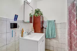 121-02 153rd St, Jamaica, NY 11434 - Photo 18