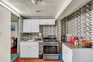 121-02 153rd St, Jamaica, NY 11434 - Photo 14