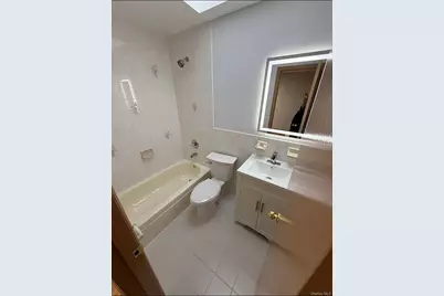 12408 94th Avenue, Richmond Hill, NY 11419 - Photo 14