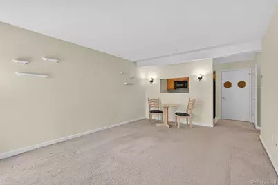 261 Ruth Court, Middletown, NY 10940 - Photo 4