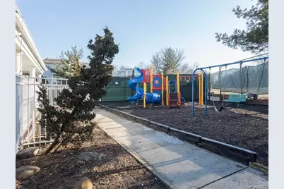 242-25A Oak Park Drive, Douglaston, NY 11362 - Photo 22