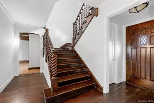 22 Verdun Ave, New Rochelle, NY 10804 - Photo 2