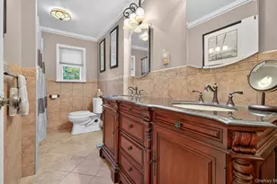 15 Duke Pl, Glen Cove, NY 11542 - Photo 20