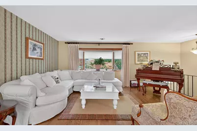 15 Duke Place, Glen Cove, NY 11542 - Photo 8