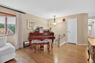 15 Duke Pl, Glen Cove, NY 11542 - Photo 10