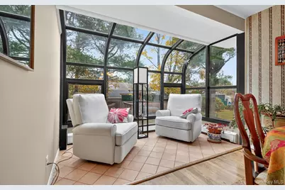 15 Duke Place, Glen Cove, NY 11542 - Photo 16