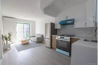 134-43 Maple Avenue #4D, Flushing, NY 11355 - Photo 2