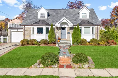 1096 Hunter Avenue, Pelham, NY 10803 - Photo 1