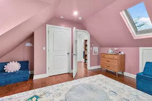 1096 Hunter Ave, Pelham, NY 10803 - Photo 20