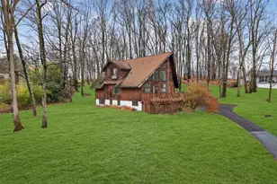 74 Brandy Ln, Wappingers Falls, NY 12590 - Photo 2