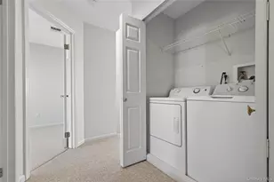 13 Parkridge Ct, Huntington, NY 11743 - Photo 24