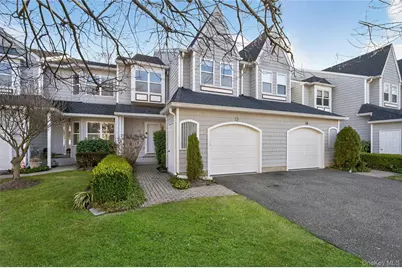 13 Parkridge Court, Huntington, NY 11743 - Photo 1