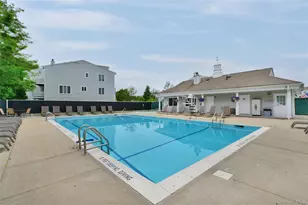 242-29A Oak Park Dr, Douglaston, NY 11362 - Photo 26