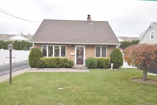529 Lombard St, North Babylon, NY 11703 - Photo 22
