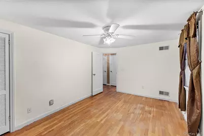 2231 3rd Street, East Meadow, NY 11554 - Photo 20