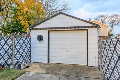 2231 3rd Street, East Meadow, NY 11554 - Photo 26