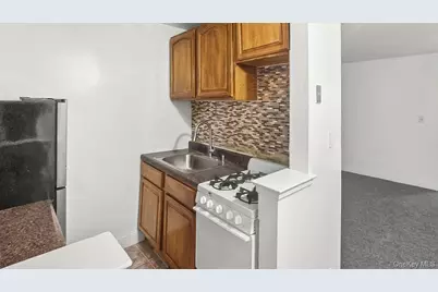 87-20 175th Street #1K, Jamaica, NY 11432 - Photo 4