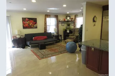 36 Greenridge Avenue #110, White Plains, NY 10605 - Photo 8