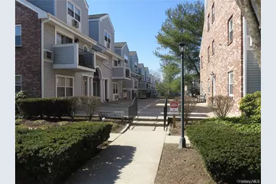 36 Greenridge Avenue #110, White Plains, NY 10605 - Photo 2