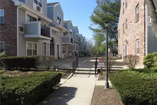 36 Greenridge Ave, White Plains, NY 10605 - Photo 2