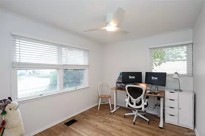 49 East Avenue, Glen Cove, NY 11542 - Photo 18