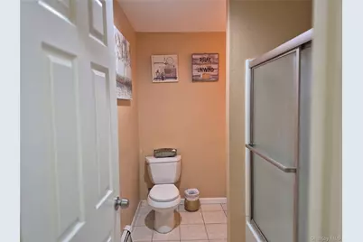 172 Argyle Avenue, Uniondale, NY 11553 - Photo 10