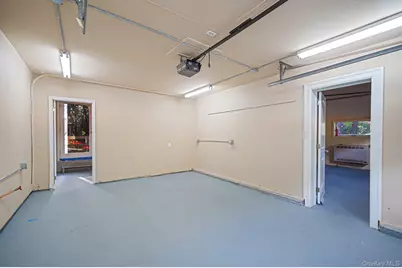 290 Montauk Highway, Southampton, NY 11968 - Photo 26