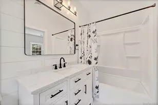 509 Oak Bluff Ct, Moriches, NY 11955 - Photo 18