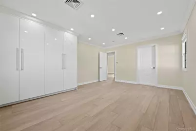 7662 174th Street, Fresh Meadows, NY 11366 - Photo 22