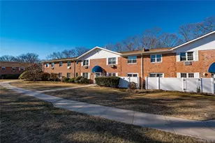 460 Old Town Rd, Port Jefferson Station, NY 11776 - Photo 2