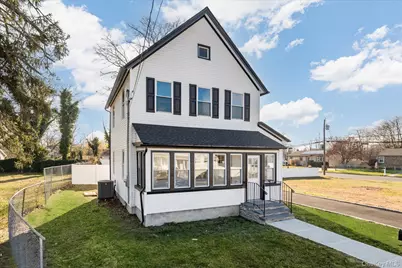 3 Williams Avenue, Amityville, NY 11701 - Photo 2