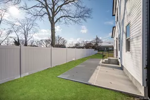 3 Williams Ave, Amityville, NY 11701 - Photo 22