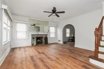 15 Clyde Avenue, Hempstead, NY 11550 - Photo 6