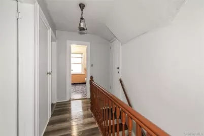 15 Clyde Avenue, Hempstead, NY 11550 - Photo 16